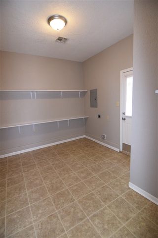 2401 SW Park Ave, Lawton, OK 73505