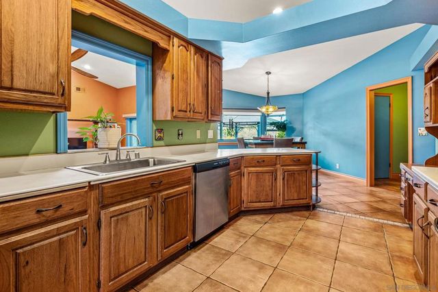 2029 Oro Verde, Escondido, CA 92027