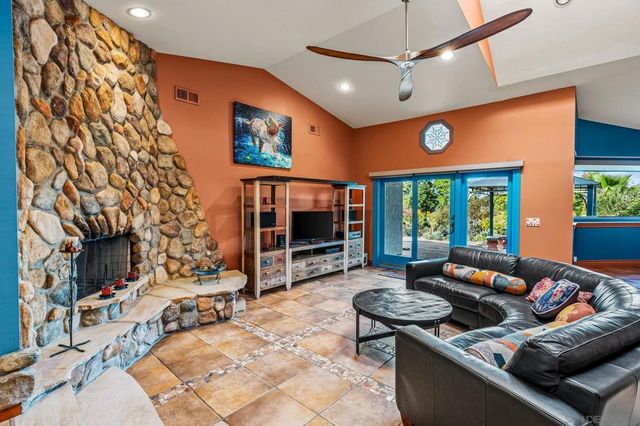 2029 Oro Verde, Escondido, CA 92027