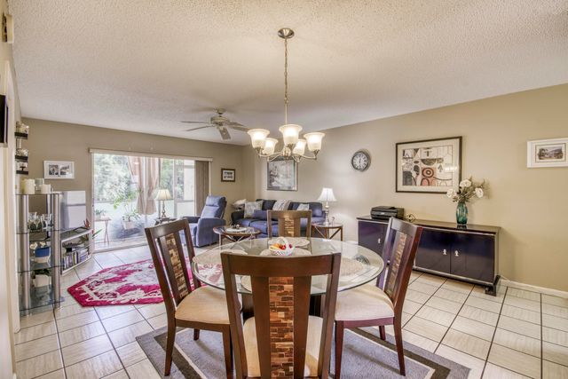 120 Lake Meryl Drive 117, West Palm Beach, FL 33411