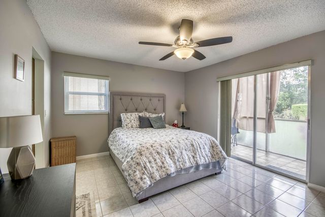 120 Lake Meryl Drive 117, West Palm Beach, FL 33411