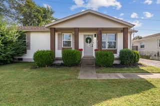 520 Foundry Dr, Nashville, TN 37209