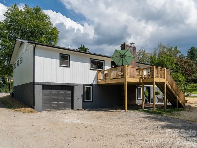 21 W Chapel Road, Asheville, NC 28803