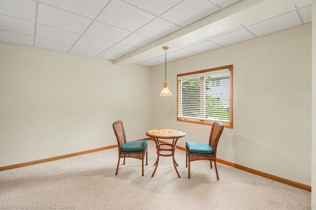 2246 Willow Tree Drive, Brighton, MI 48116