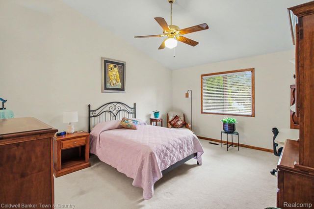 2246 Willow Tree Drive, Brighton, MI 48116