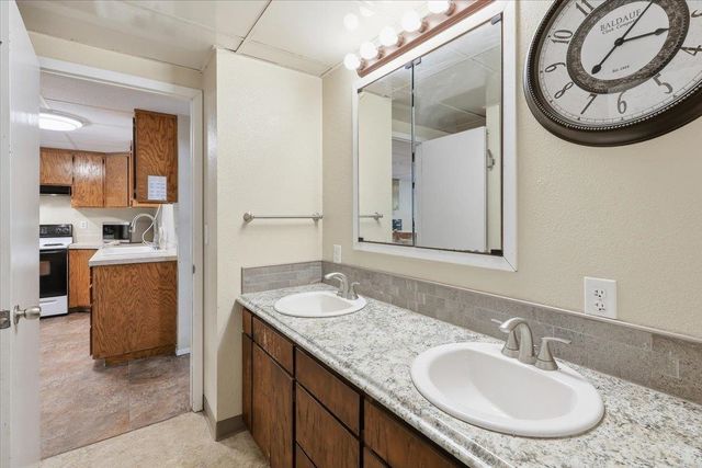 6007 E 12th Ave, Spokane Valley, WA 99212