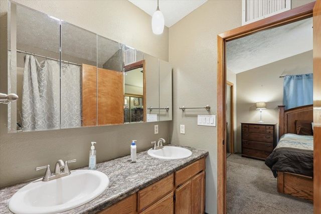 6007 E 12th Ave, Spokane Valley, WA 99212