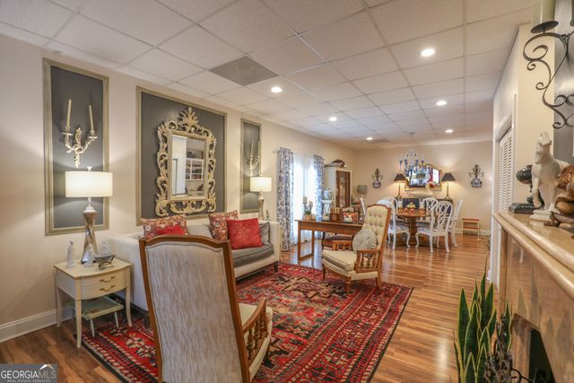 151 W Washington Street, Milledgeville, GA 31061