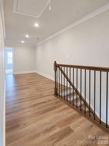 4634 Dogwood Place, Charlotte, NC 28212