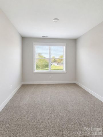 4634 Dogwood Place, Charlotte, NC 28212