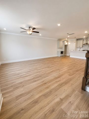 4634 Dogwood Place, Charlotte, NC 28212