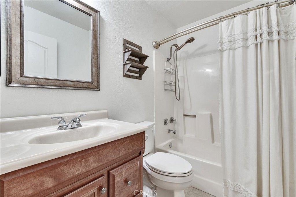 Image 16 of property listing at 1171 Stone Pine Lane C, Corona, CA 92879