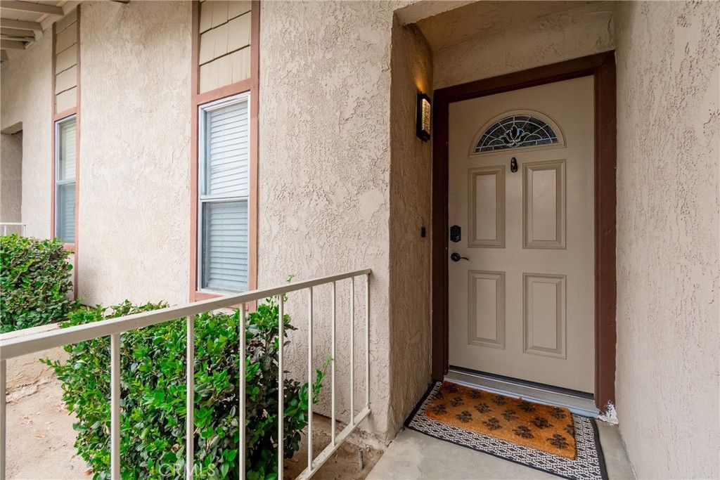 Image 19 of property listing at 1171 Stone Pine Lane C, Corona, CA 92879