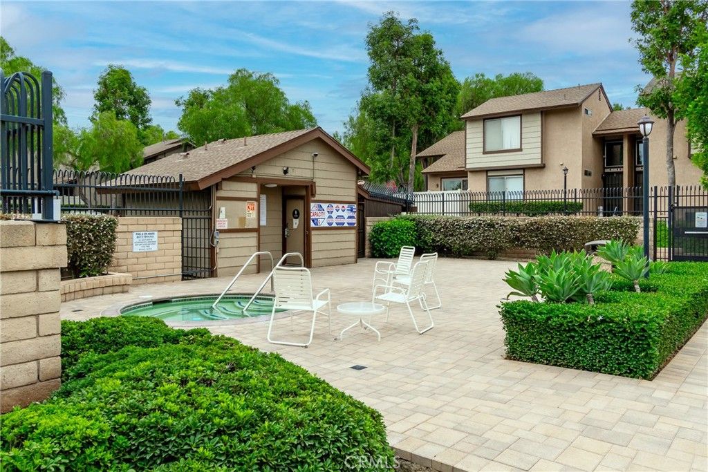 Image 24 of property listing at 1171 Stone Pine Lane C, Corona, CA 92879