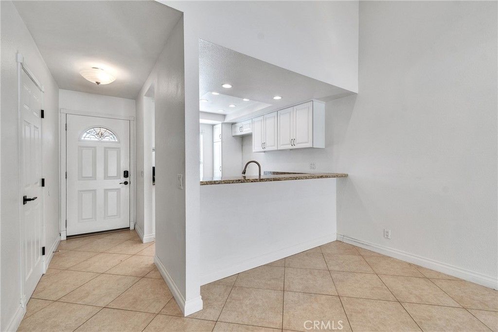 Image 9 of property listing at 1171 Stone Pine Lane C, Corona, CA 92879