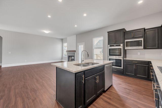 965 Hunters Ln, Springfield, TN 37172