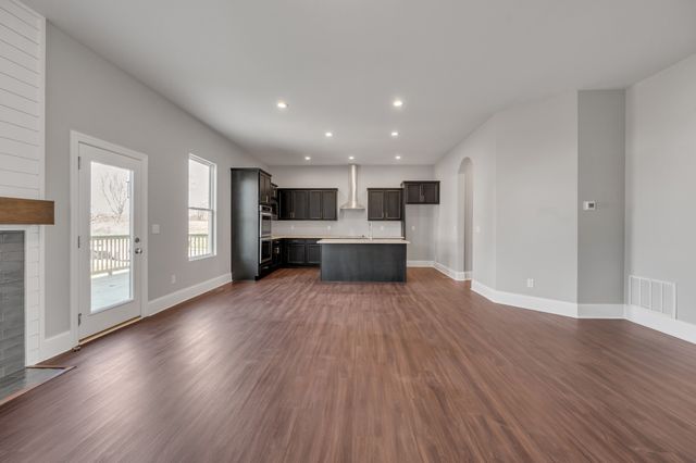 965 Hunters Ln, Springfield, TN 37172