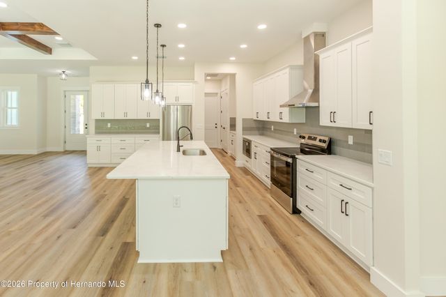 16098 Mellon Road, Weeki Wachee, FL 34614
