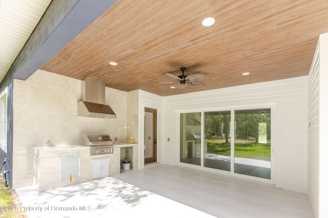 16098 Mellon Road, Weeki Wachee, FL 34614