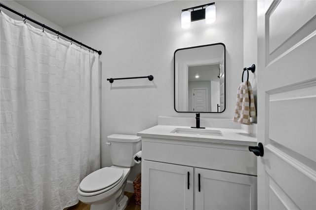 1911 Gaines Street, Pea Ridge, AR 72751