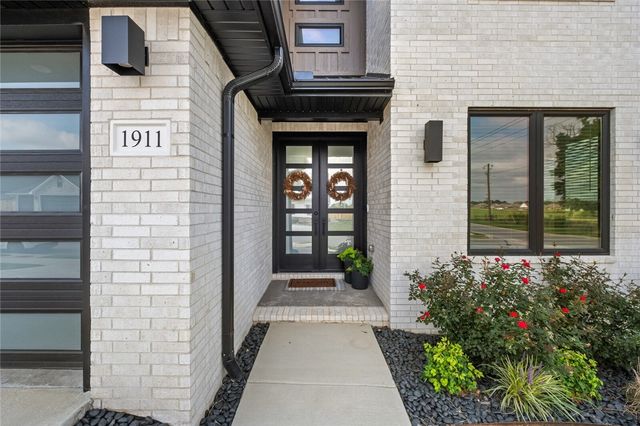 1911 Gaines Street, Pea Ridge, AR 72751