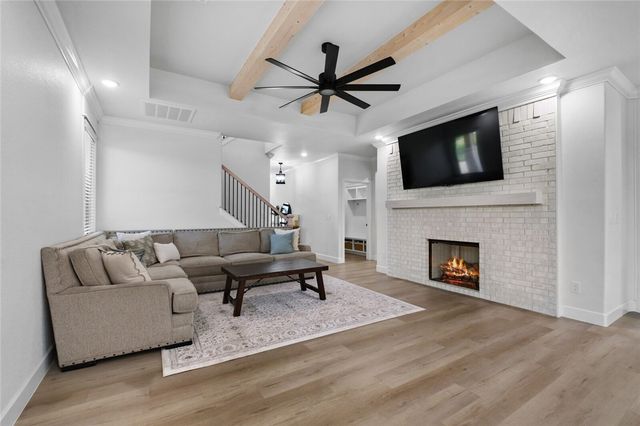 1911 Gaines Street, Pea Ridge, AR 72751