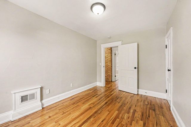 1416 Sigsbee Street SE, Grand Rapids, MI 49506