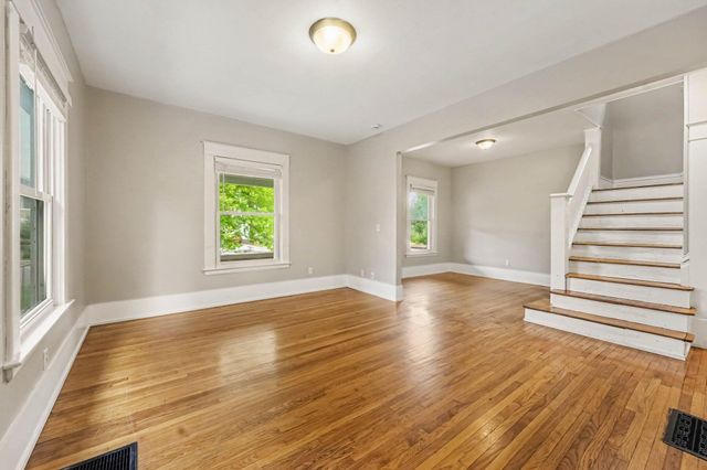 1416 Sigsbee Street SE, Grand Rapids, MI 49506