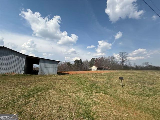 214 HOMER STEPHENS Road, Cornelia, GA 30531