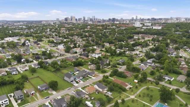1617 24th Ave, N, Nashville, TN 37208
