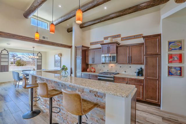 1001 Avenida Los Suenos, Bernalillo, NM 87004