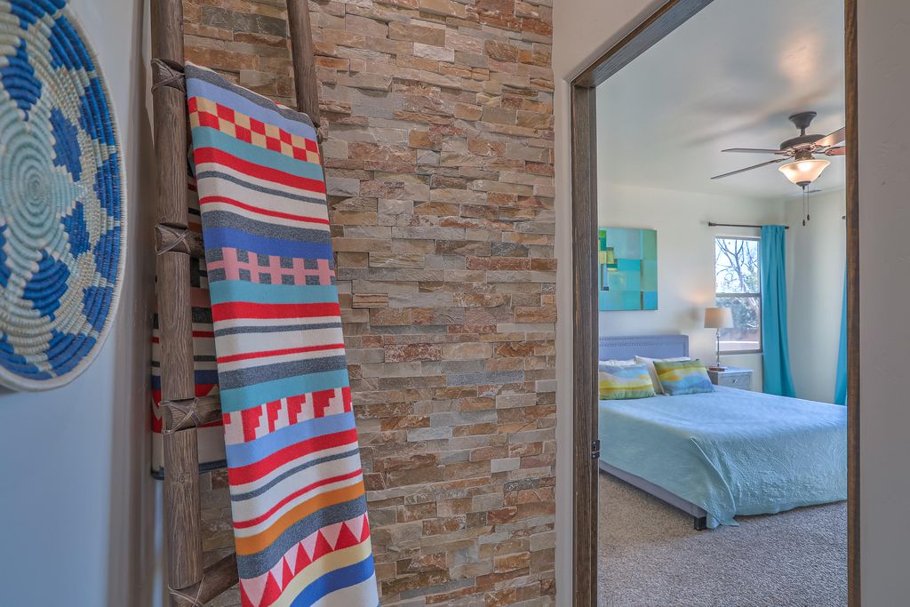 Image 23 of property listing at 1001 Avenida Los Suenos, Bernalillo, NM 87004