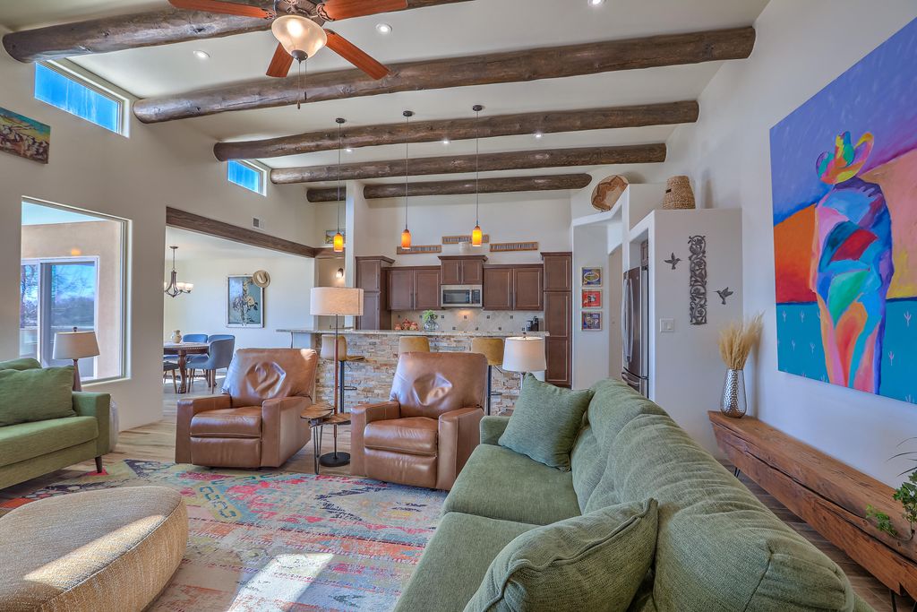 Image 3 of property listing at 1001 Avenida Los Suenos, Bernalillo, NM 87004