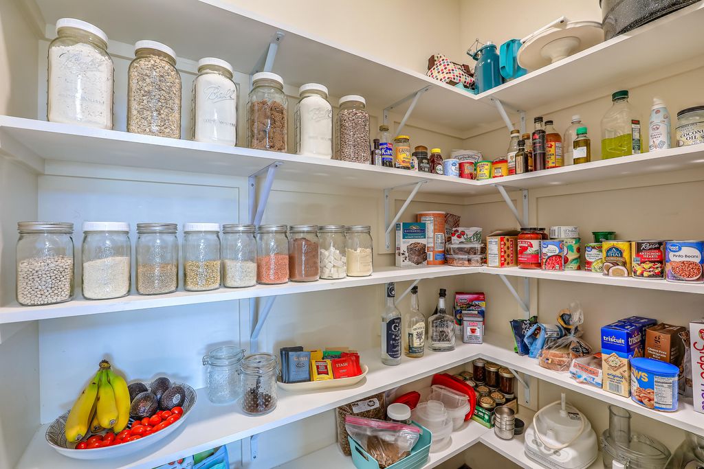 Image 33 of property listing at 1001 Avenida Los Suenos, Bernalillo, NM 87004