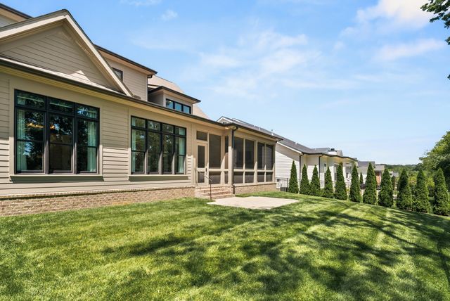 411 Stephens Valley Blvd, Nashville, TN 37221