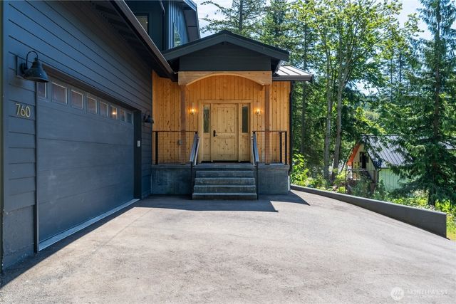 760 Chuckanut Drive, Bellingham, WA 98229