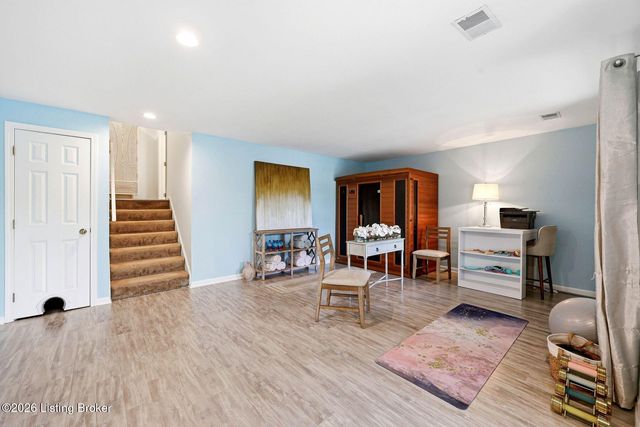 4001 Harrods Landing Dr, Prospect, KY 40059