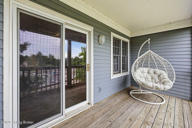 4001 Harrods Landing Dr, Prospect, KY 40059