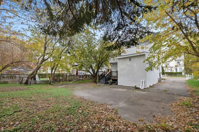 39 Chipman St, Boston, MA 02124