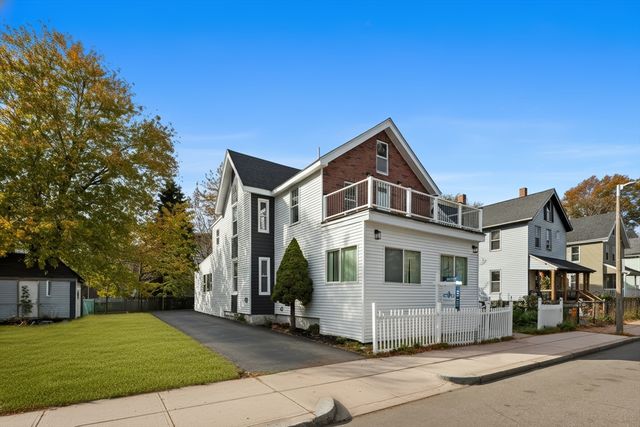 39 Chipman St, Boston, MA 02124