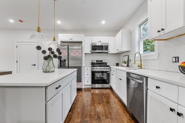 39 Chipman St, Boston, MA 02124