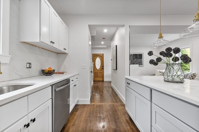 39 Chipman St, Boston, MA 02124