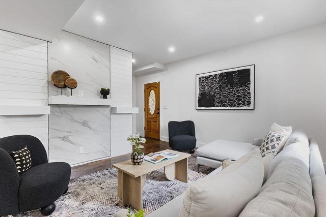 39 Chipman St, Boston, MA 02124