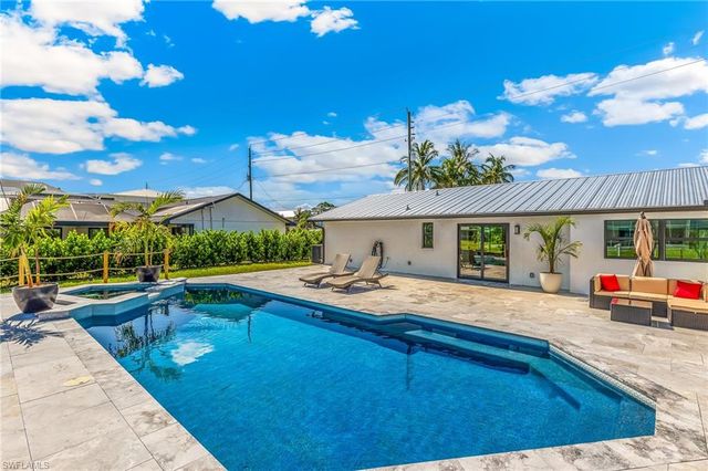 4724 Spring Creek DR, Bonita Springs, FL 34134