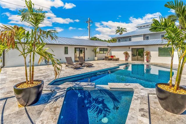 4724 Spring Creek DR, Bonita Springs, FL 34134