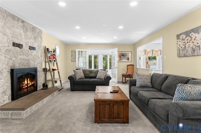 2409 Sunset Hills Ct, North Chesterfield, VA 23236