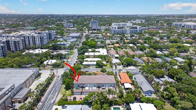 2505 NE 2nd Street, Pompano Beach, FL 33062