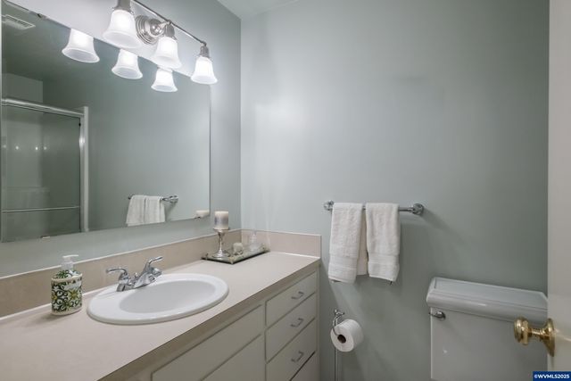 334 NE 13th Av, Albany, OR 97321