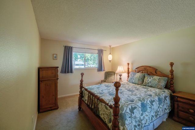 334 NE 13th Av, Albany, OR 97321