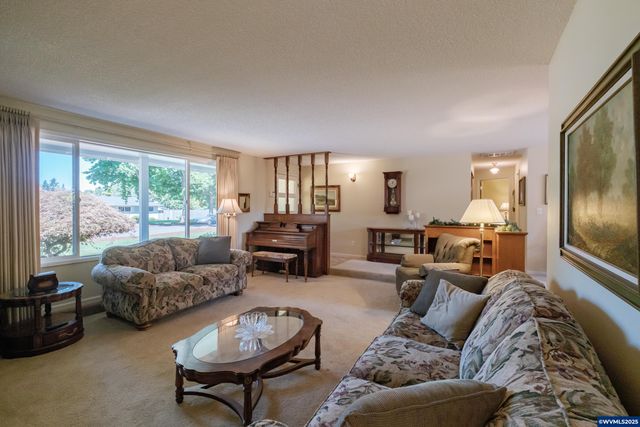 334 NE 13th Av, Albany, OR 97321